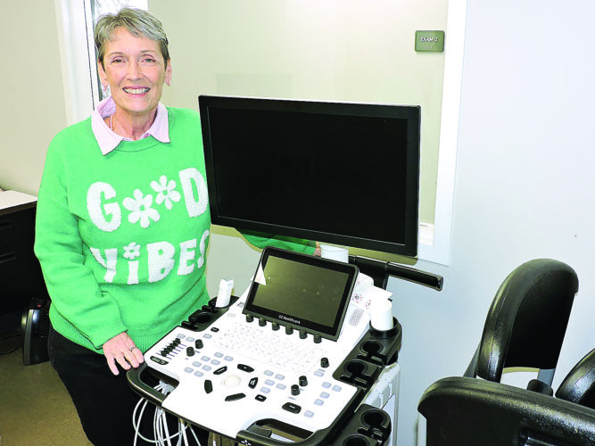 Health clinic director stepping down